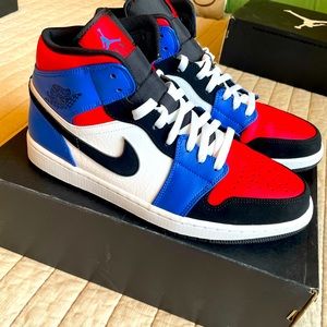 Mens Size12 - Air Jordan 1 Mid - Mint Condition